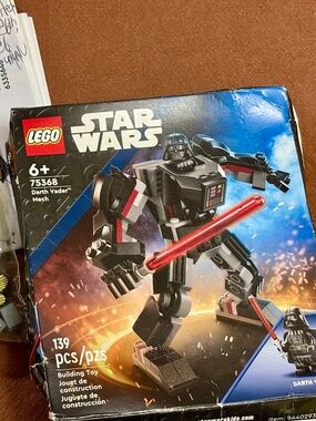 Pre-built LEGO STAR WARS "Darth Vader Mech" 75368 INCL: Everything